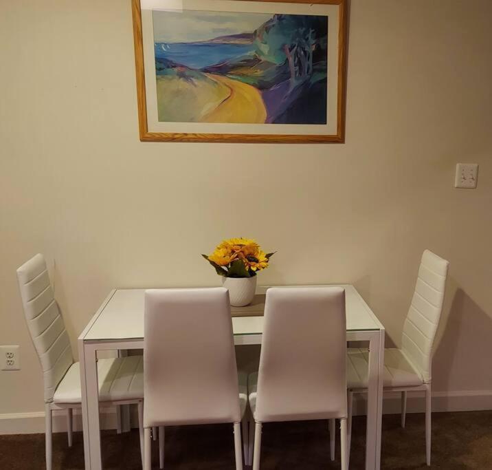 Exquisite 1 Bedroom, 1 Full Bath Hébergement de vacances *
