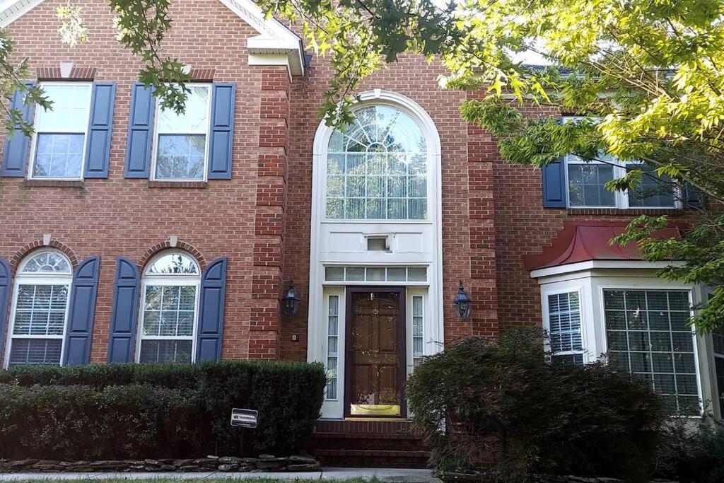Exquisite 1 Bedroom, 1 Full Bath Upper Marlboro